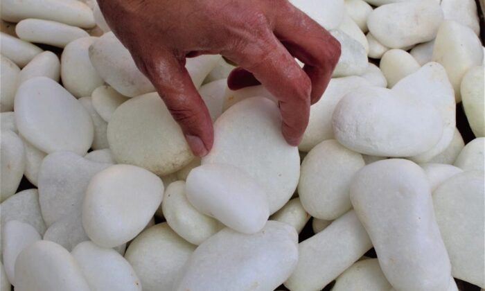 Marble Pebble: Ideal for several applications
